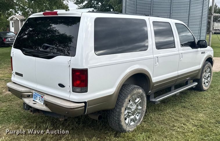 image for item ER2321 2004 Ford Excursion SUV