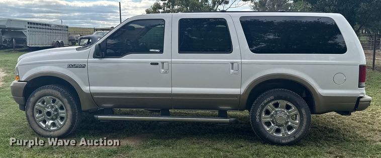 image for item ER2321 2004 Ford Excursion SUV