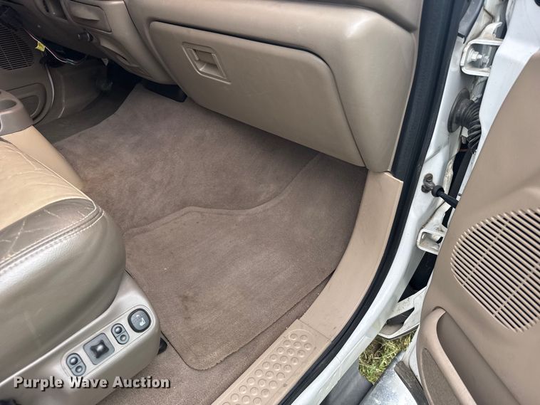 image for item ER2321 2004 Ford Excursion SUV