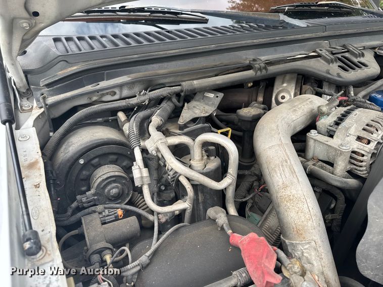 image for item ER2321 2004 Ford Excursion SUV