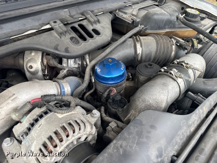 image for item ER2321 2004 Ford Excursion SUV