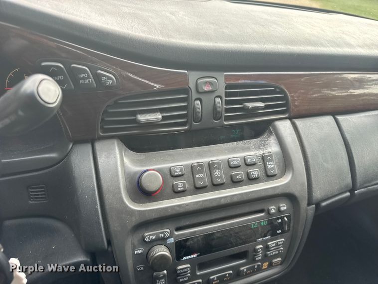 image for item ER2322 2001 Cadillac Deville 