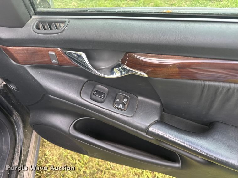 image for item ER2322 2001 Cadillac Deville 