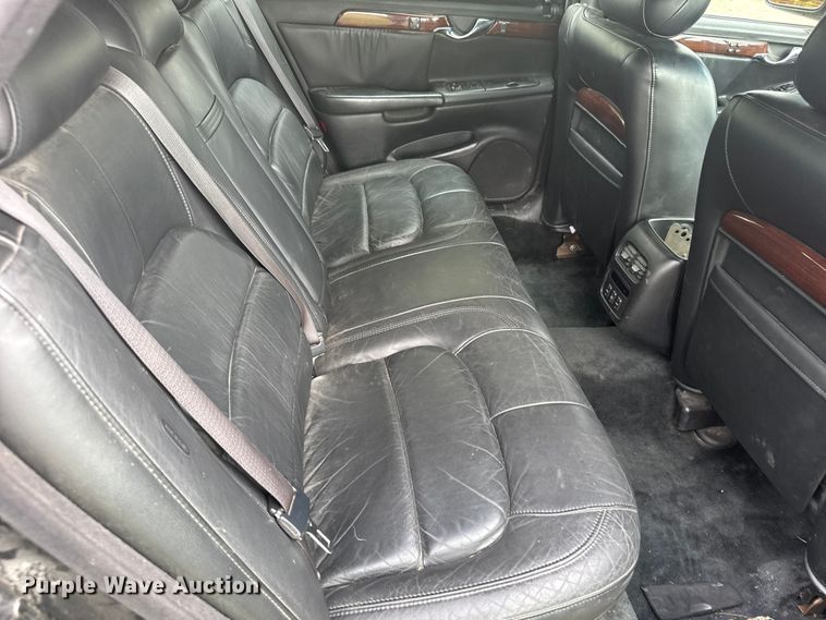 image for item ER2322 2001 Cadillac Deville 