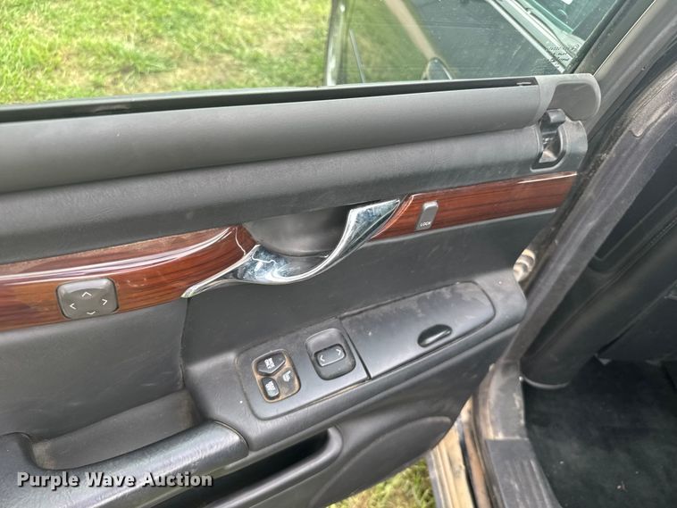 image for item ER2322 2001 Cadillac Deville 