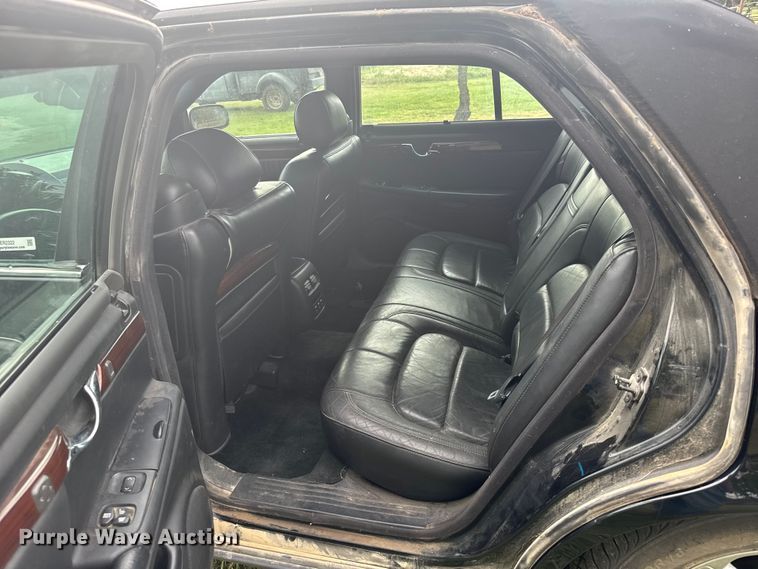 image for item ER2322 2001 Cadillac Deville 