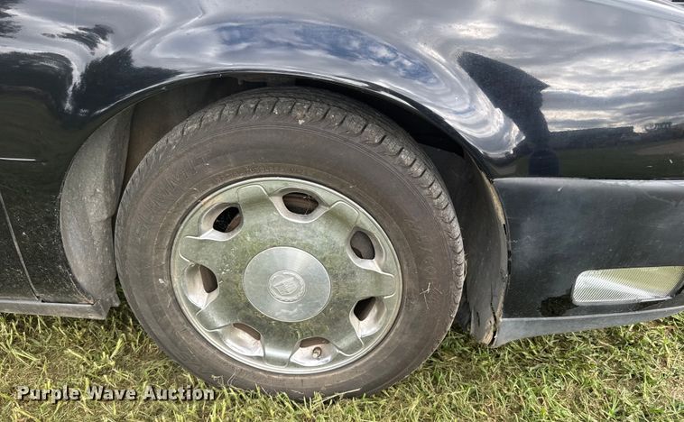 image for item ER2322 2001 Cadillac Deville 