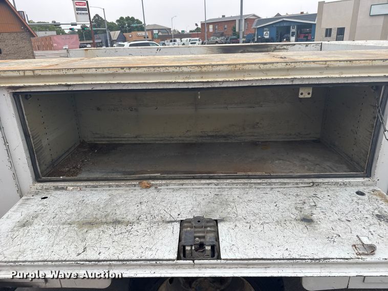 image for item ER2378 2011 Ford F450 Super Duty utility / service truck