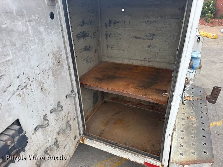 image for item ER2378 2011 Ford F450 Super Duty utility / service truck