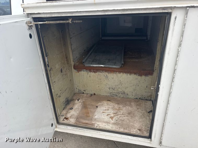 image for item ER2378 2011 Ford F450 Super Duty utility / service truck