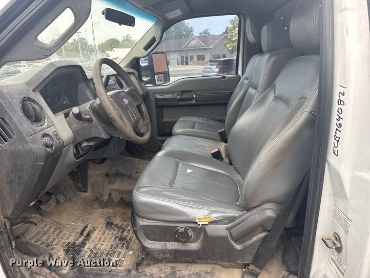 image for item ER2378 2011 Ford F450 Super Duty utility / service truck