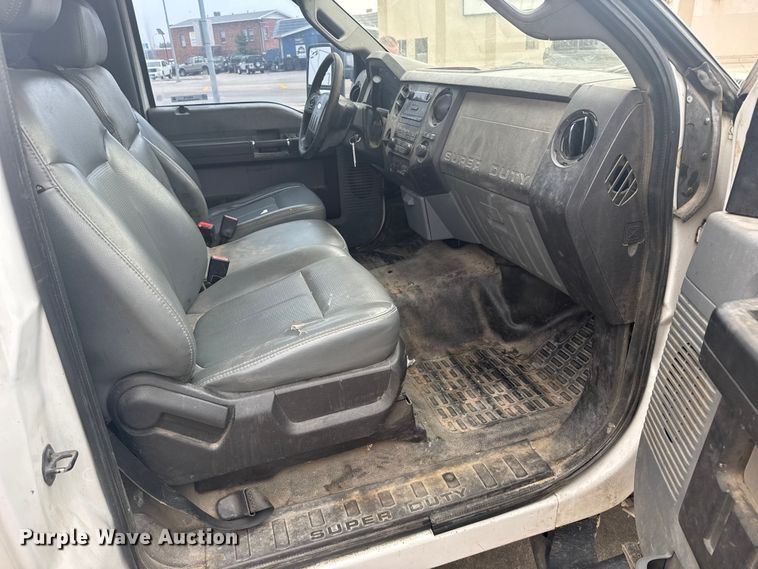 image for item ER2378 2011 Ford F450 Super Duty utility / service truck