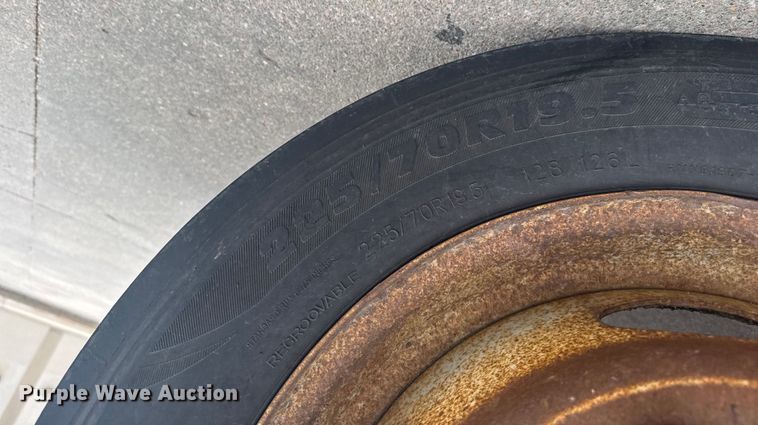 image for item ER2378 2011 Ford F450 Super Duty utility / service truck