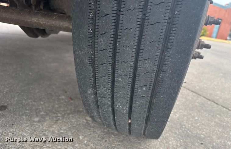 image for item ER2378 2011 Ford F450 Super Duty utility / service truck