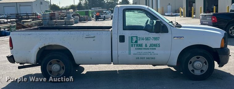 image for item ET3110 2006 Ford F250 Super Duty pickup truck