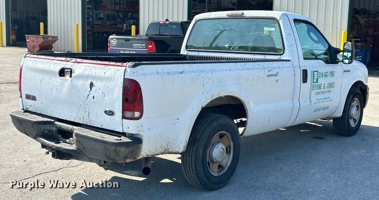 image for item ET3110 2006 Ford F250 Super Duty pickup truck