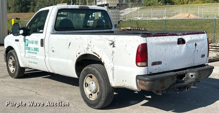 image for item ET3110 2006 Ford F250 Super Duty pickup truck