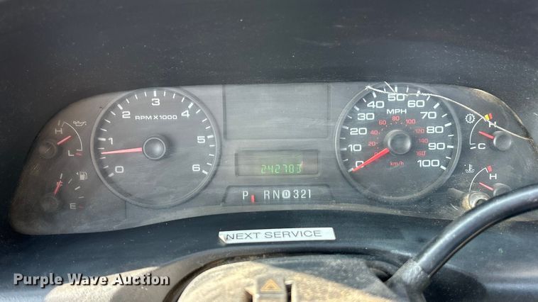 image for item ET3110 2006 Ford F250 Super Duty pickup truck