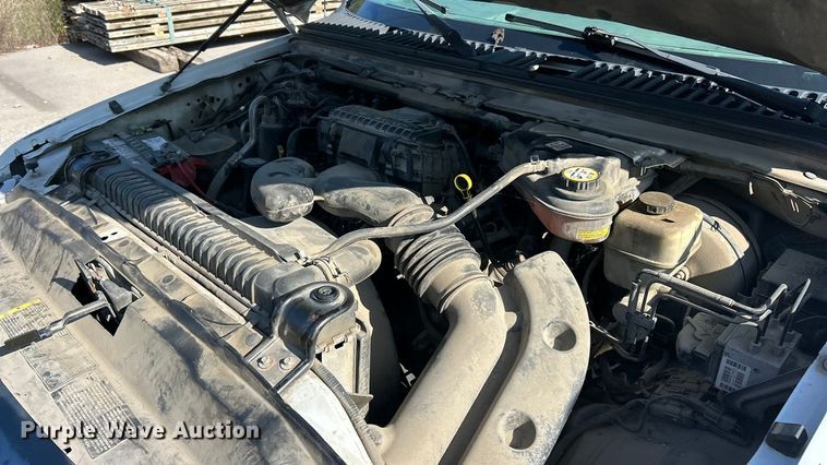 image for item ET3110 2006 Ford F250 Super Duty pickup truck