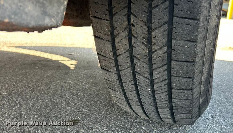 image for item ET3110 2006 Ford F250 Super Duty pickup truck