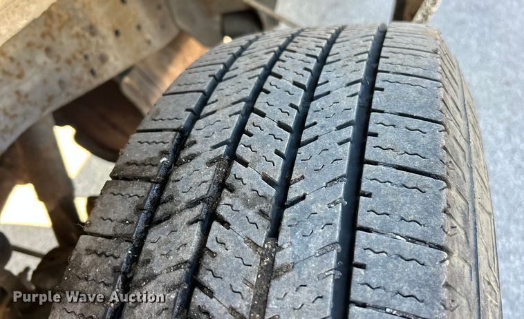 image for item ET3110 2006 Ford F250 Super Duty pickup truck