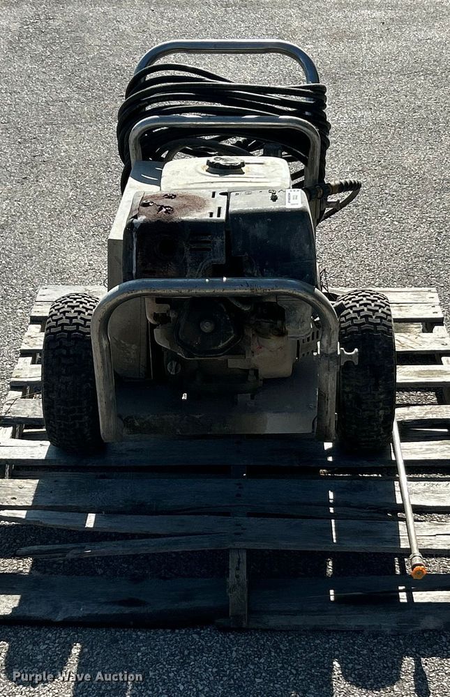 image for item ET3123 Simpson Contractor 3000 pressure washer