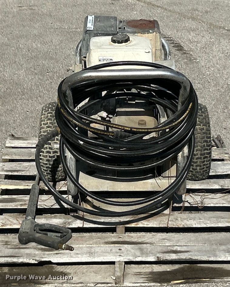 image for item ET3123 Simpson Contractor 3000 pressure washer
