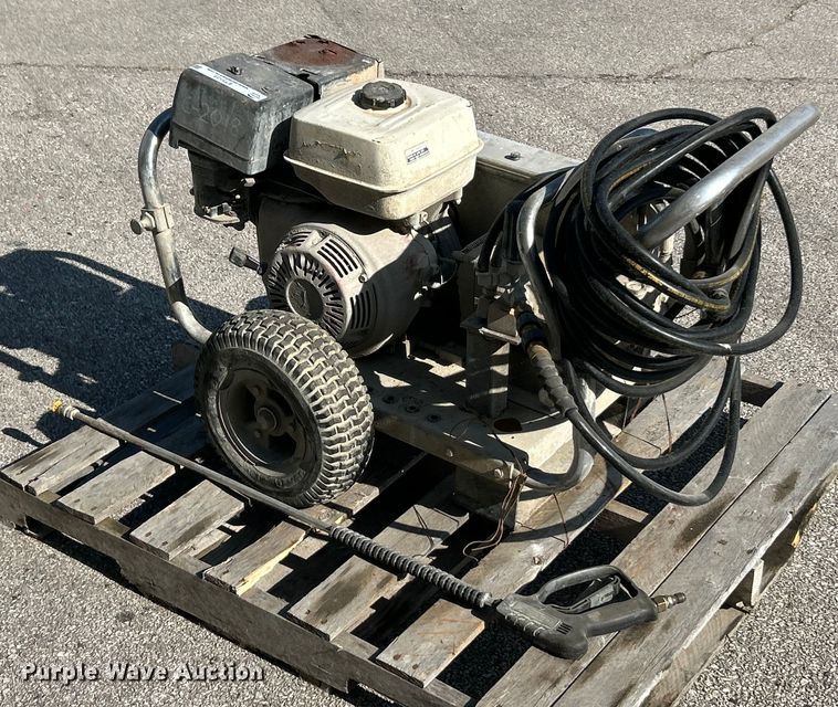 image for item ET3123 Simpson Contractor 3000 pressure washer