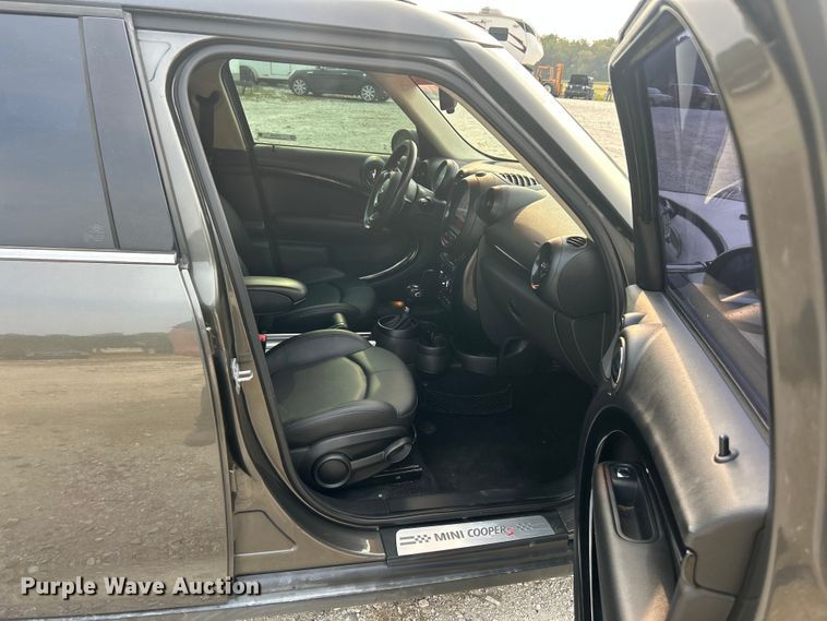 image for item ET3128 2014 Mini Cooper Countryman S 