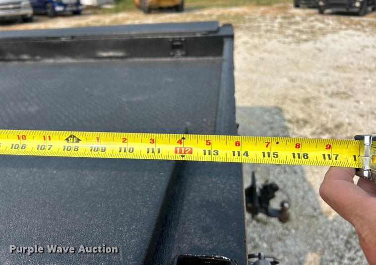 image for item ET3129 2016 Ford F350 Super Duty XL Crew Cab flatbed pickup truck