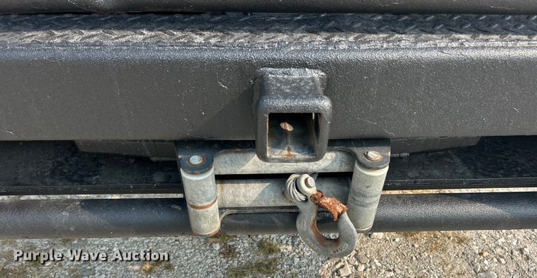 image for item ET3129 2016 Ford F350 Super Duty XL Crew Cab flatbed pickup truck