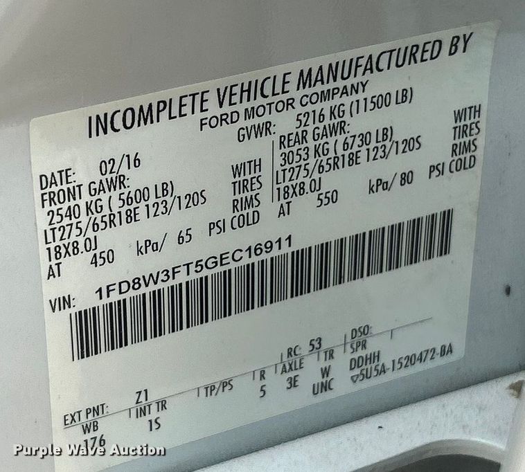 image for item ET3129 2016 Ford F350 Super Duty XL Crew Cab flatbed pickup truck