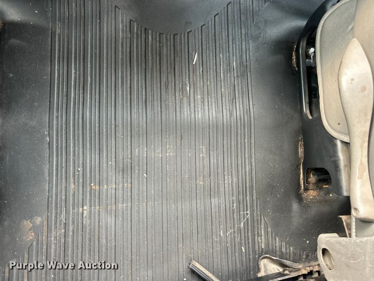 image for item ET3131 2005 Chevrolet Express 3500 refrigerated van