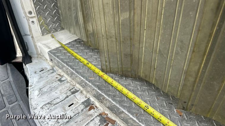 image for item ET3131 2005 Chevrolet Express 3500 refrigerated van