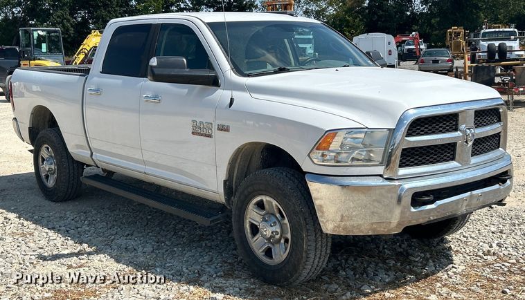 image for item ET3146 2014 RAM 2500 Crew Cab pickup truck