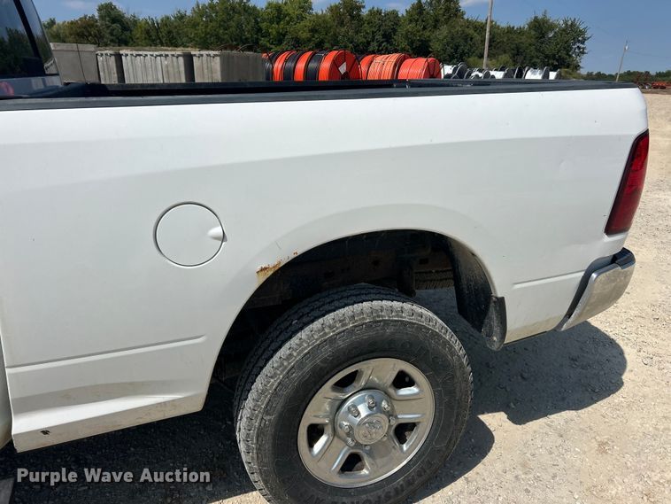 image for item ET3146 2014 RAM 2500 Crew Cab pickup truck