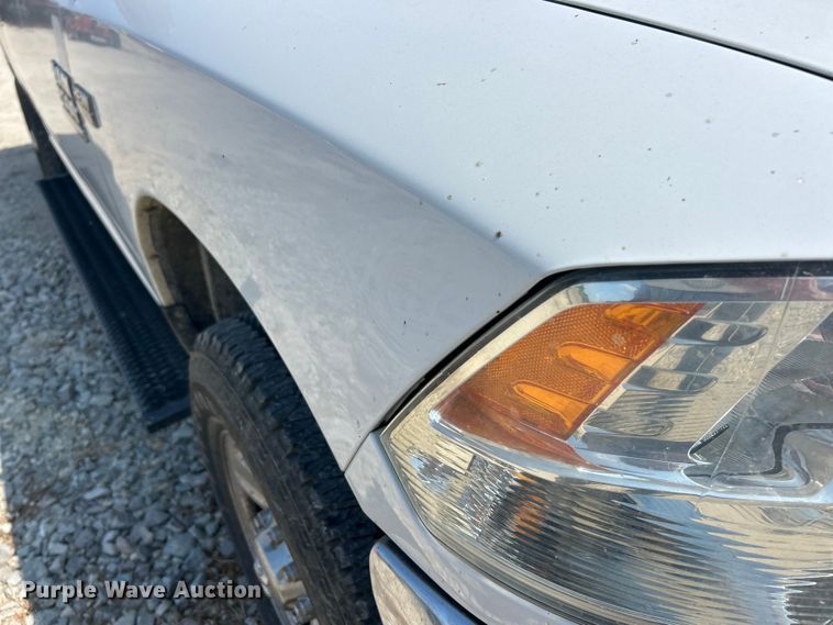 image for item ET3146 2014 RAM 2500 Crew Cab pickup truck