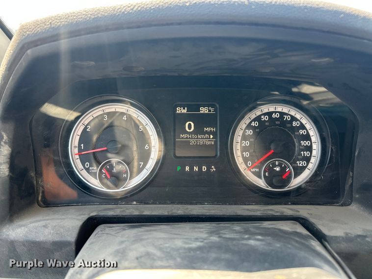 image for item ET3146 2014 RAM 2500 Crew Cab pickup truck