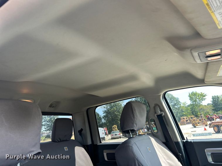 image for item ET3146 2014 RAM 2500 Crew Cab pickup truck