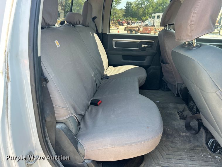 image for item ET3146 2014 RAM 2500 Crew Cab pickup truck