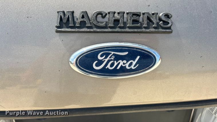 image for item ET3155 2003 Ford Crown Victoria Police Interceptor 