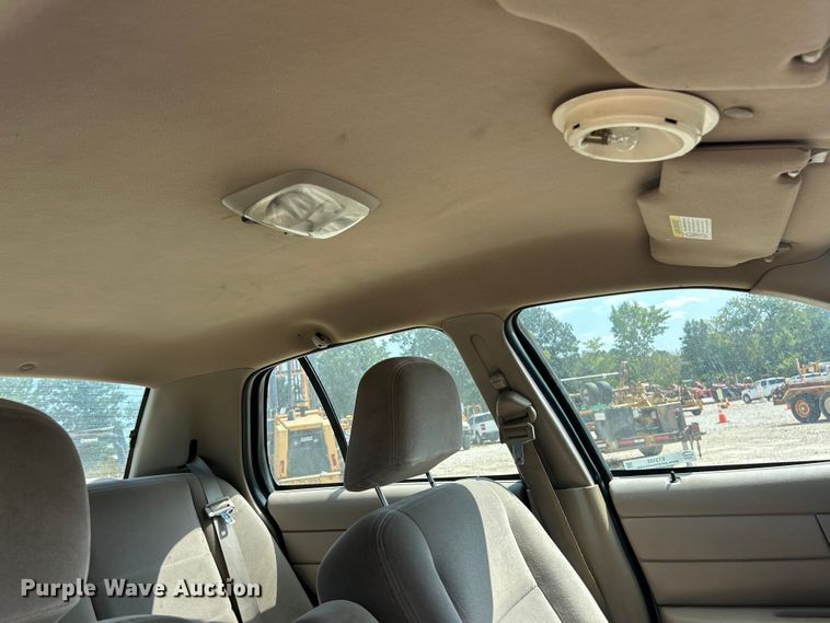 image for item ET3155 2003 Ford Crown Victoria Police Interceptor 