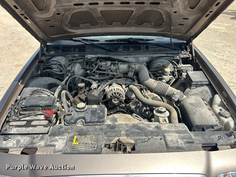 image for item ET3155 2003 Ford Crown Victoria Police Interceptor 