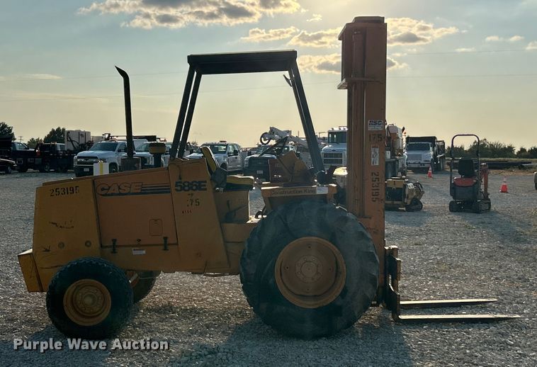 image for item ET3160 1998 Case 586E forklift