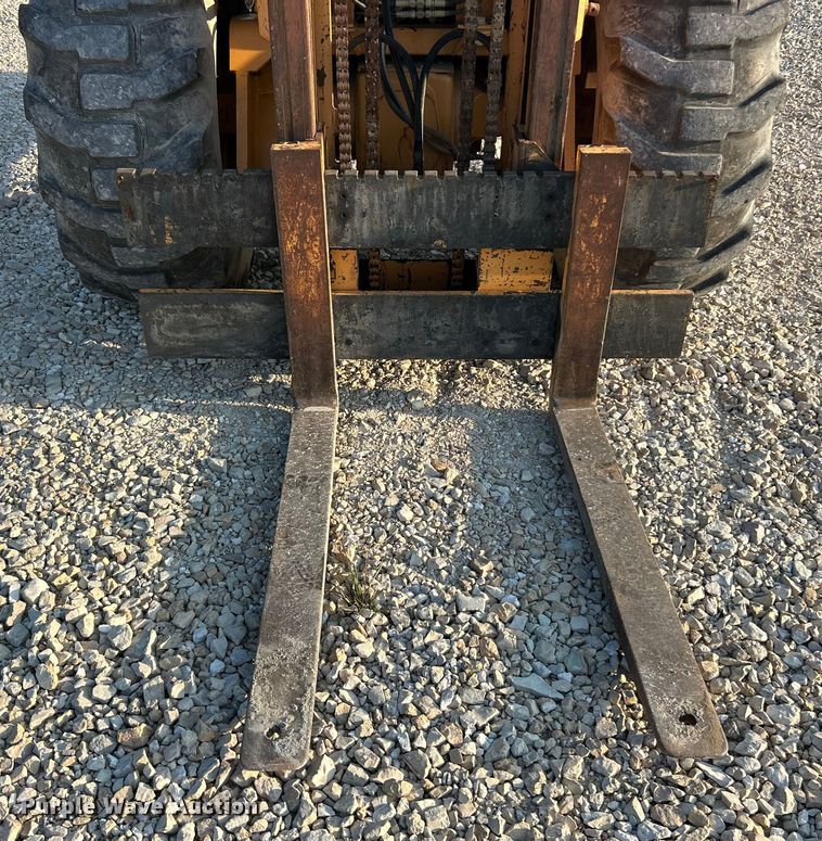 image for item ET3160 1998 Case 586E forklift