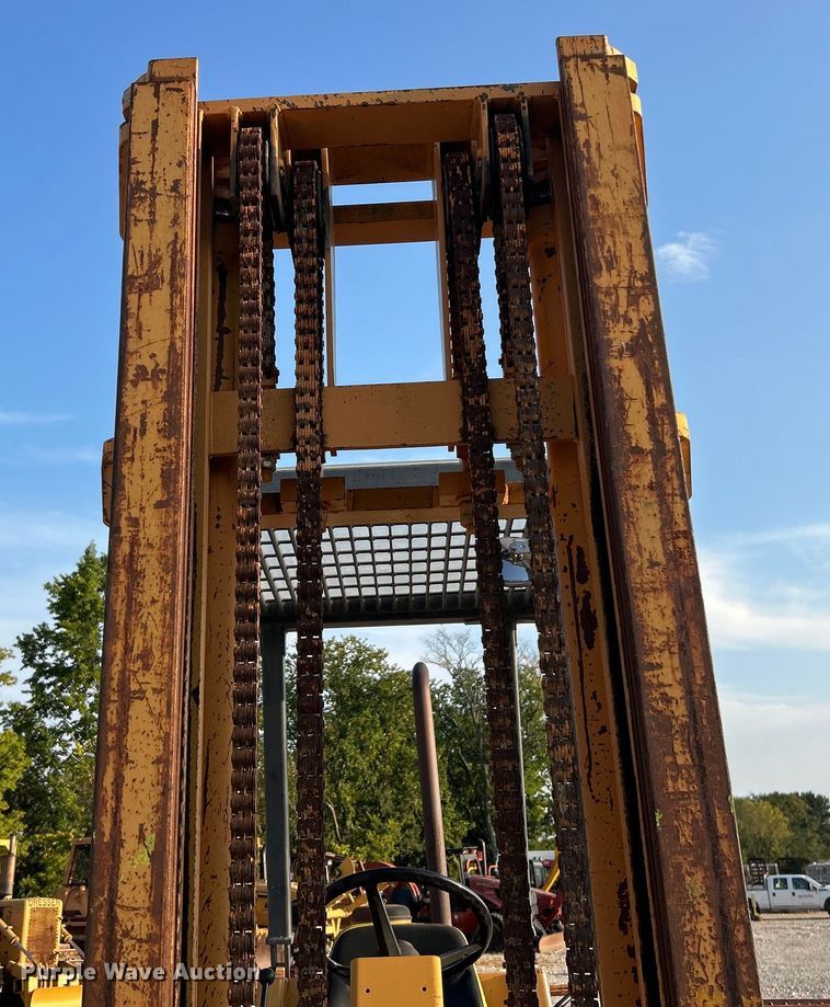 image for item ET3160 1998 Case 586E forklift