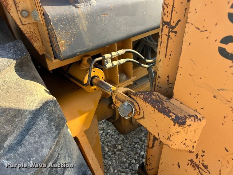 image for item ET3160 1998 Case 586E forklift