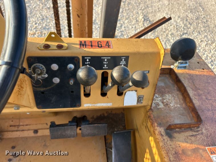 image for item ET3160 1998 Case 586E forklift