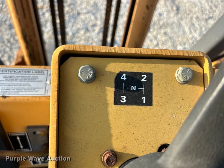 image for item ET3160 1998 Case 586E forklift