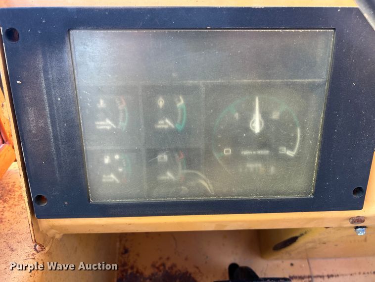 image for item ET3160 1998 Case 586E forklift